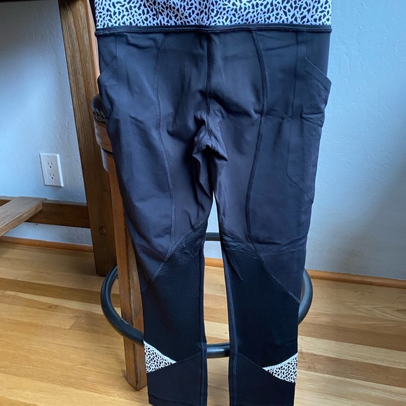 Lululemon leggings - Picture 2 of 6